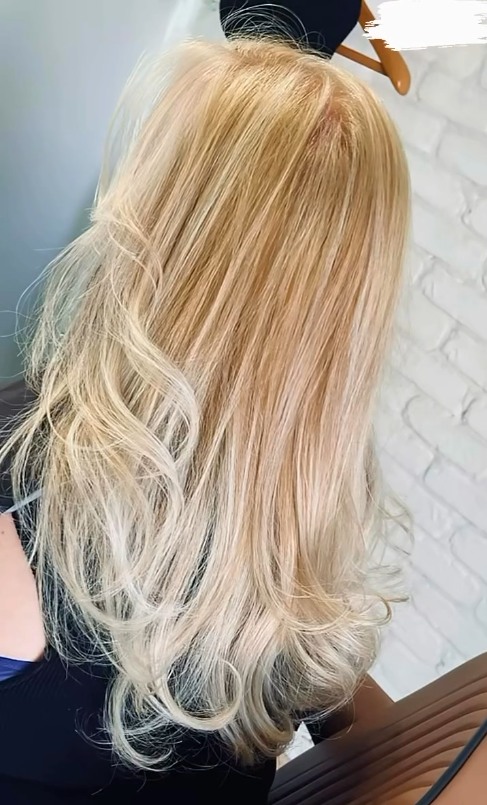 Coiffure femme - balayage élégant