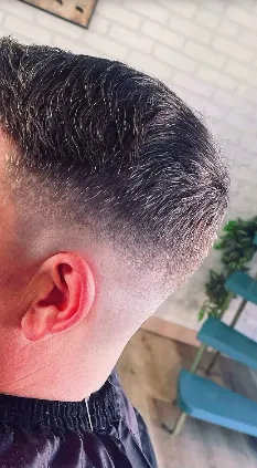 Coupe homme - dégradé court